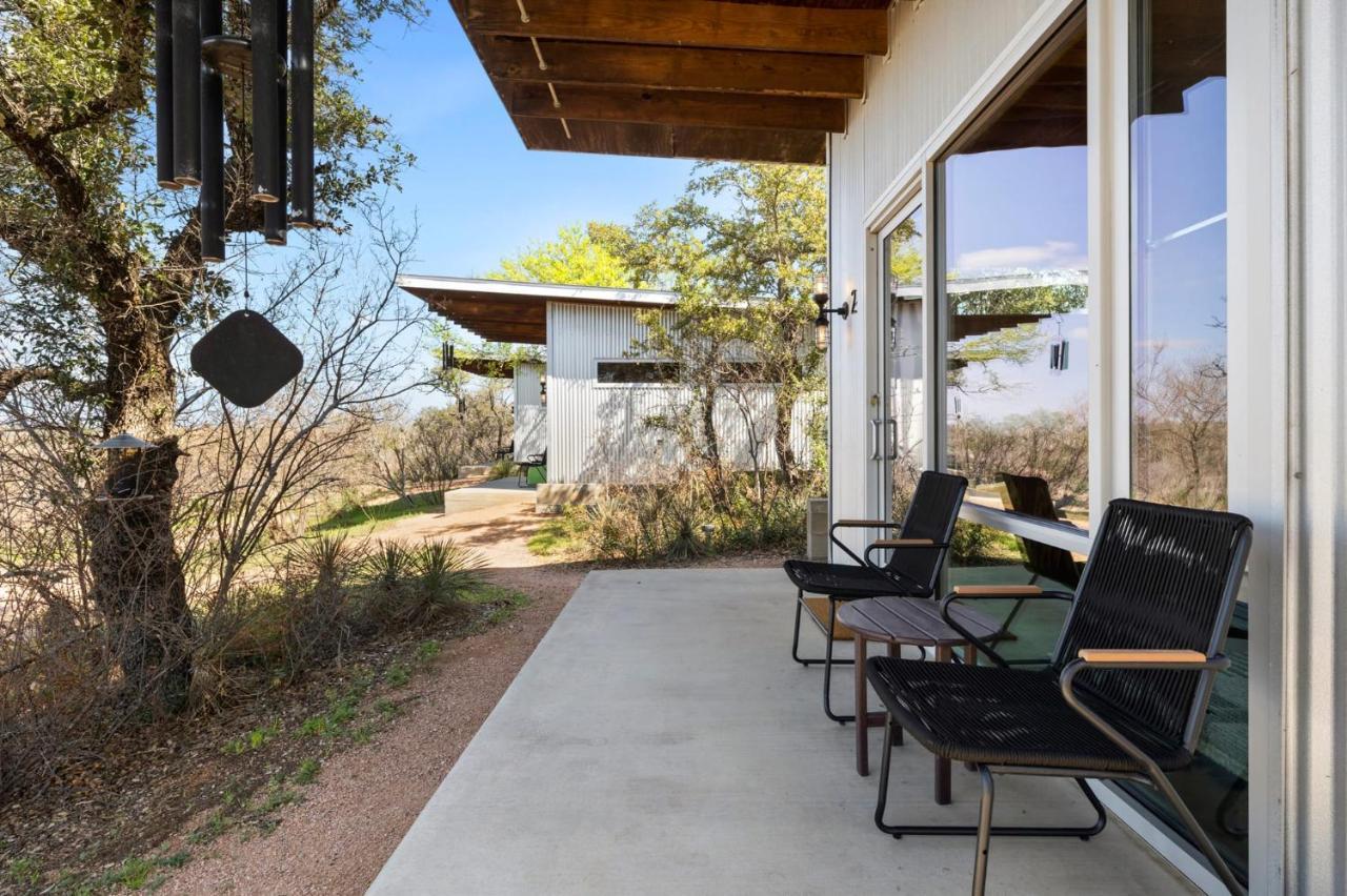 Lazo House - Riverfront With Overlooking Llano River Exterior foto